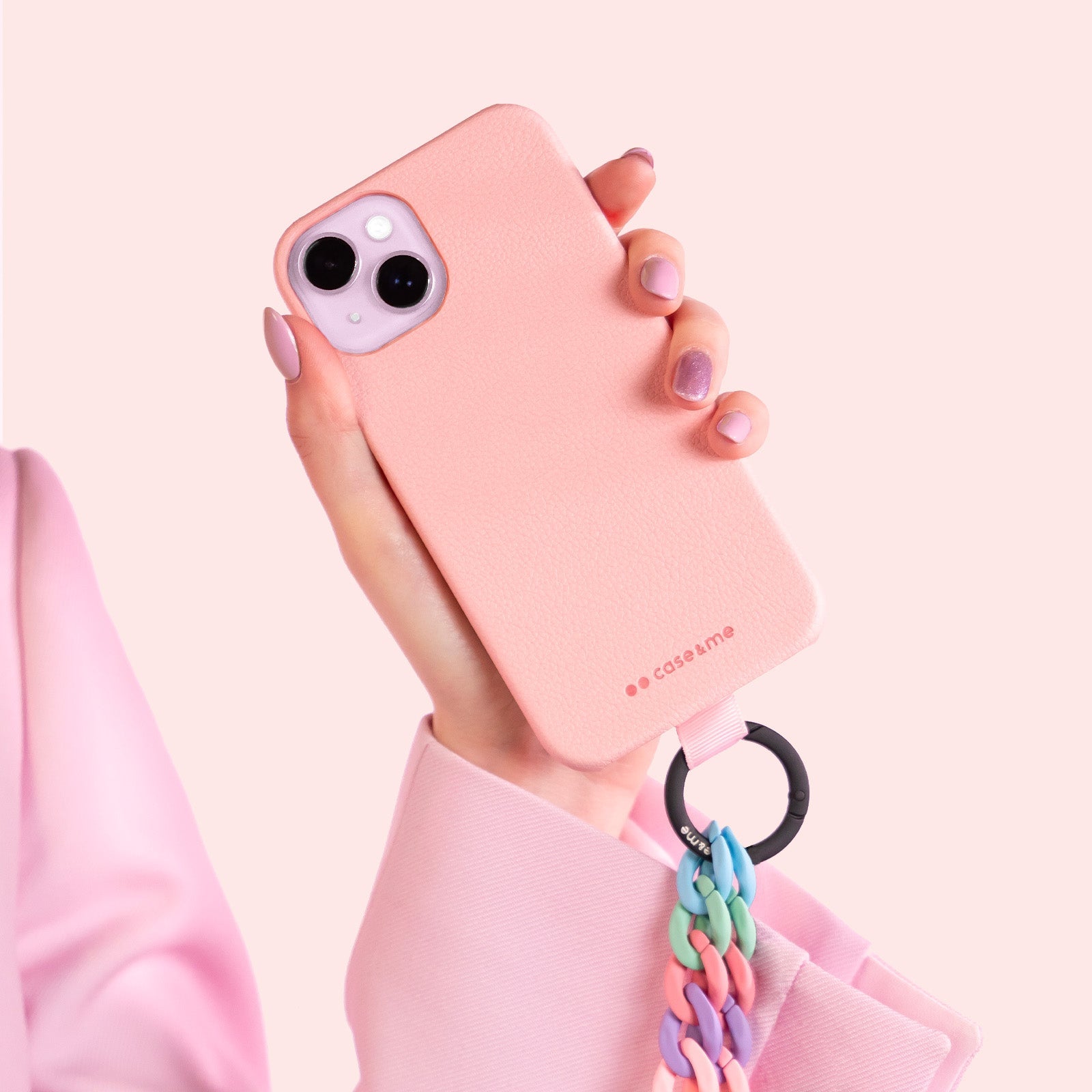 Funda Amelie en material efecto piel iPhone 15