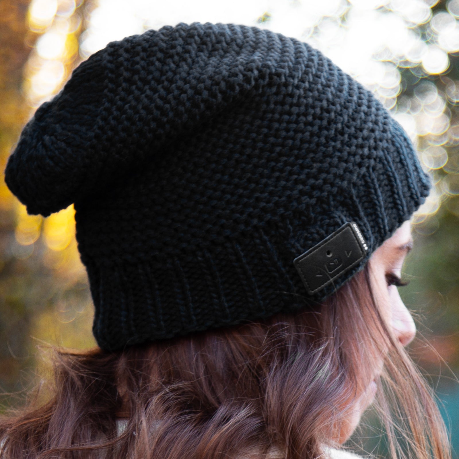 Gorro de invierno con auriculares inalámbricos integrados